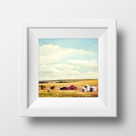 Granja en verano<br> Estándar Alberta<br> Impresión cromogénica de bellas artes de archivo